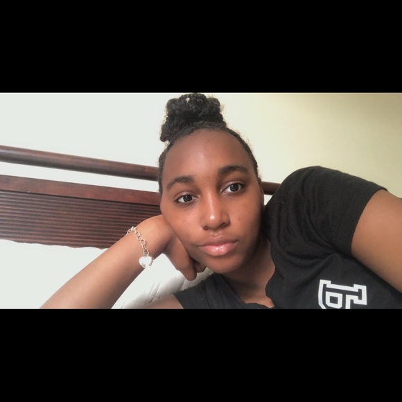chloecannon953